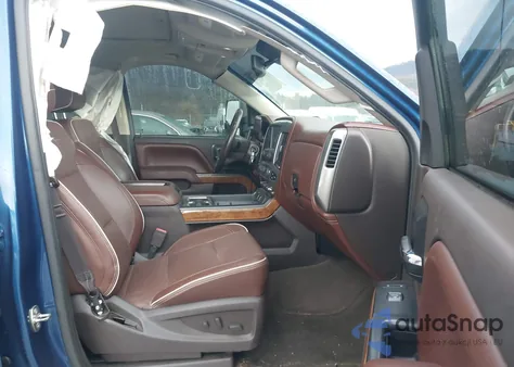 2015 Chevrolet Silverado 1500 High Country z USA, uszkodzony, nr VIN 3GCUKTEC1FG531616